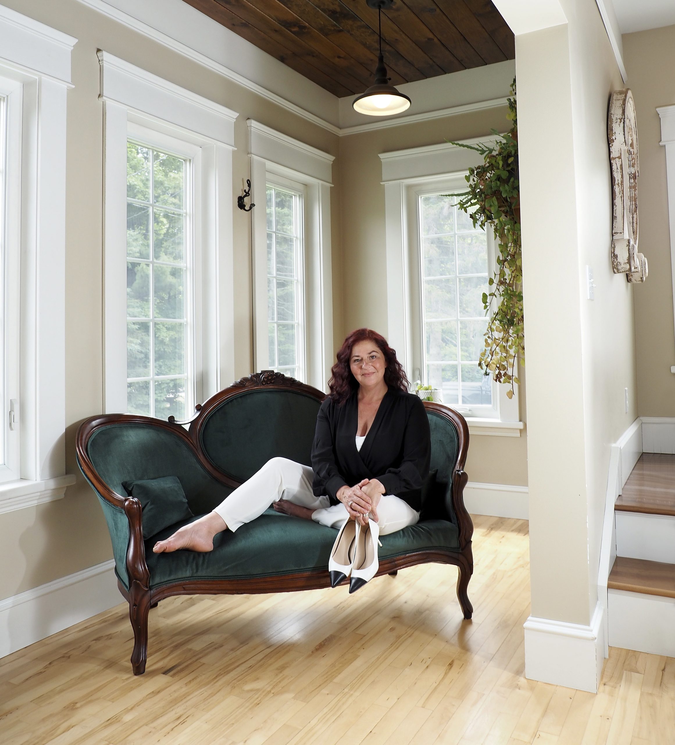 tammy ovey and chair 2022 july 0065